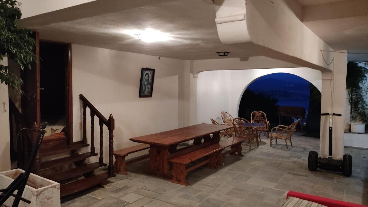 Antika 6 Hotel Tolo Ngoại thất bức ảnh
